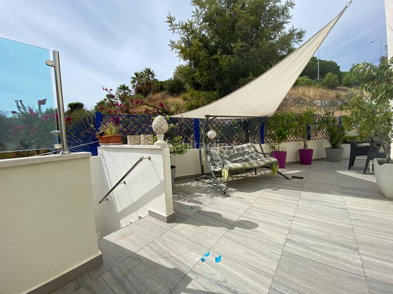 Foto 702cd072-5fc7-44b2-92ba-5e01bde7f2f1. Casa a schiera in Manantiales-Estación de Autobuses Torremolinos