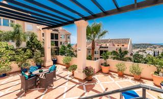Planta baja en Los Naranjos. Precioso y espacioso bajo elevado de tres dormitorios con impres