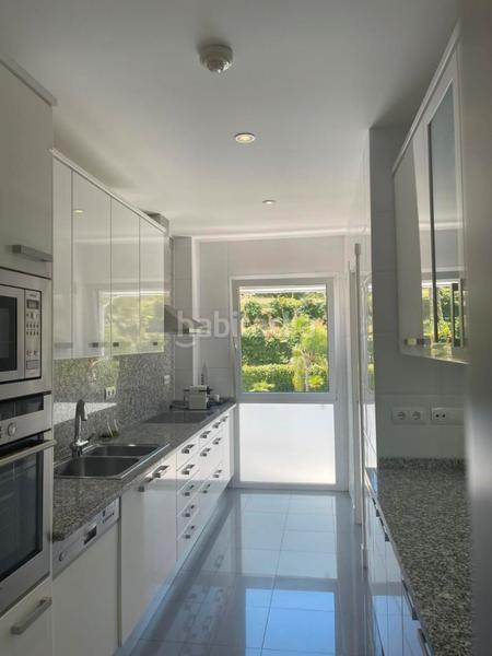 Foto 44130adb-28ad-4c1b-974a-fb0442428e25. Appartement avec chauffage parking piscine dans Las Brisas Marbella