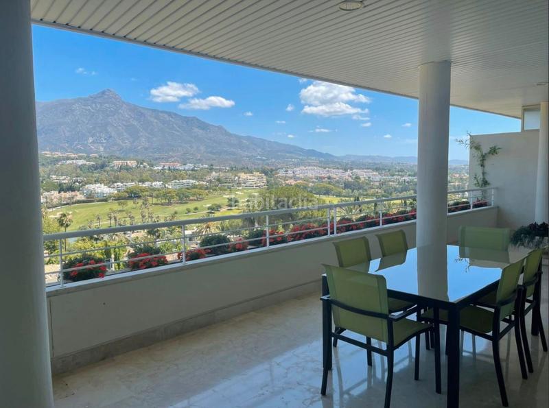 Foto 8bfb11cc-8c34-4864-ab75-0498038c1df8. Piso en Las Brisas Marbella