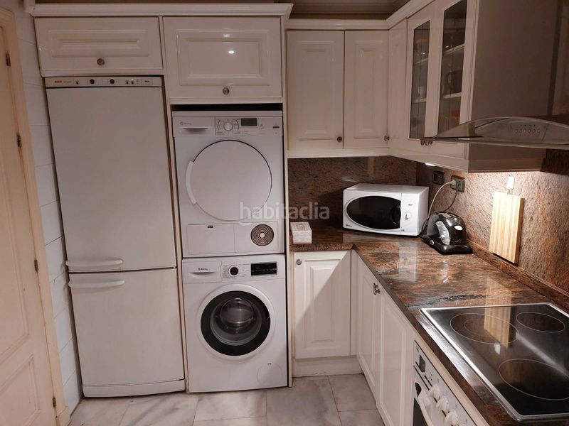 Foto 2dd80de9-9e81-4192-9ec4-8e24f399dada. Pis amb calefacció aparcament piscina a Los Naranjos Marbella