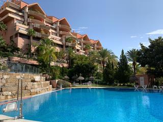 Apartament a Avenida calderón de la barca. Magnifico apartamento en magna marbella
disponible para alquile