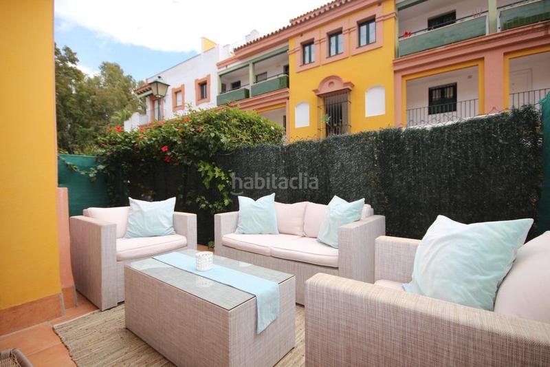 Foto 227ed350-1419-43a1-8038-aa64c7e04570. Lloguer planta baixa a calle veleta 1 a Nueva Atalaya Estepona