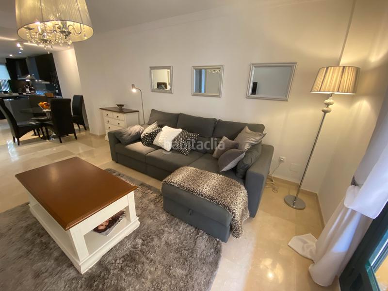 Foto 4ec88bc5-a450-43c3-87e4-ca3735ef3492. Location rez-de-chaussée dans calle veleta 1 dans Nueva Atalaya Estepona