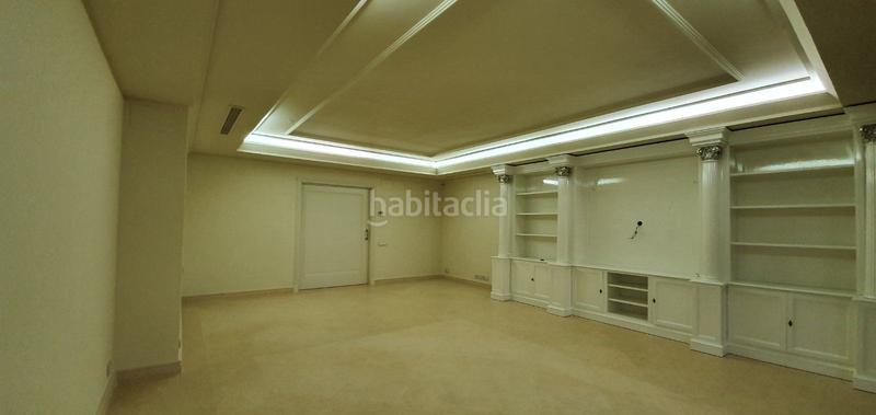 Foto 5cc9bd44-7a35-4212-ba8d-e2152734bea0. Appartamento con riscaldamento parcheggio piscina in Estepona