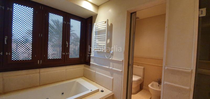 Foto 9ef24a6e-6b6b-4b88-91e7-d86d400e51a9. Appartamento con riscaldamento parcheggio piscina in Estepona