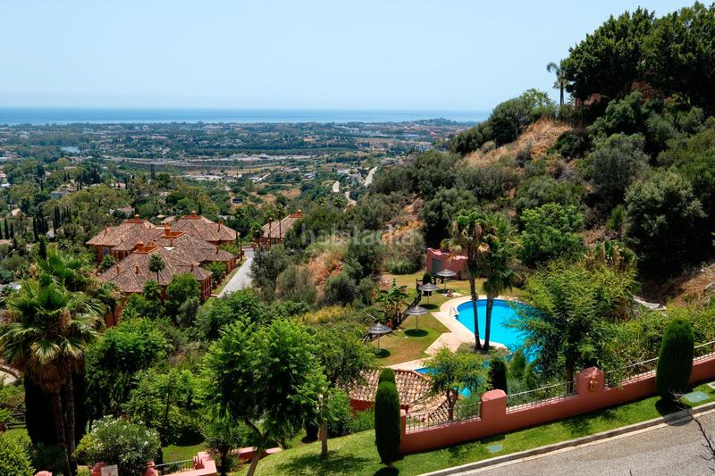 Foto 5574dadd-7471-4234-b7e7-6a7392b3e2da. Apartamento amplio apartamento en planta baja en torre halcones con espectaculares vistas a la costa en Benahavís