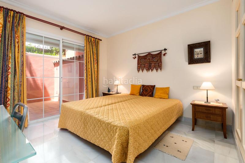 Foto fca7379d-a833-47c6-9ad2-305d3fd4c6ac. Apartamento amplio apartamento en planta baja en torre halcones con espectaculares vistas a la costa en Benahavís