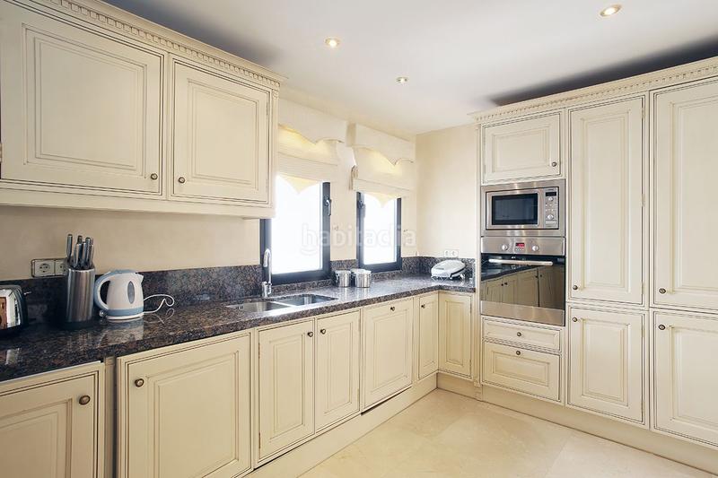 Foto 60583671-6b3e-45b8-ac2e-54fc87ed37ba. Location appartement dans urbanizacion a n andalucia 3 dans Marbella