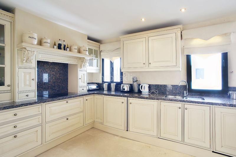 Foto f8672837-9f56-45c5-ab46-cad248defbe6. Location appartement dans urbanizacion a n andalucia 3 dans Marbella