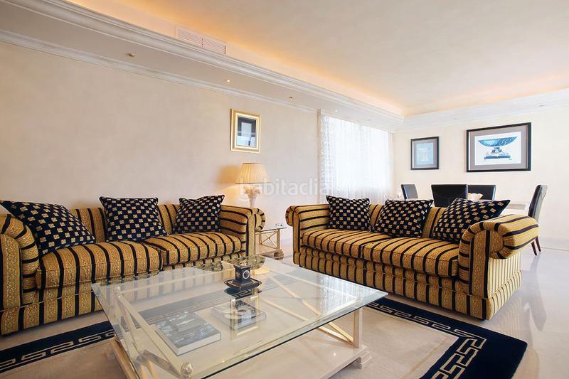 Foto 3197b7f0-d35a-4dd7-946d-fd4e55bb819d. Rent apartment in urbanizacion a n andalucia 3 in Marbella