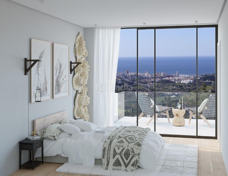 Foto 3f494ba1-65bf-4200-a7aa-947cf190d76a. Chalet estas impresionantes propiedades le ofrecen una combinación de mar, sol y montaña con un entorno excepcional. en Mijas