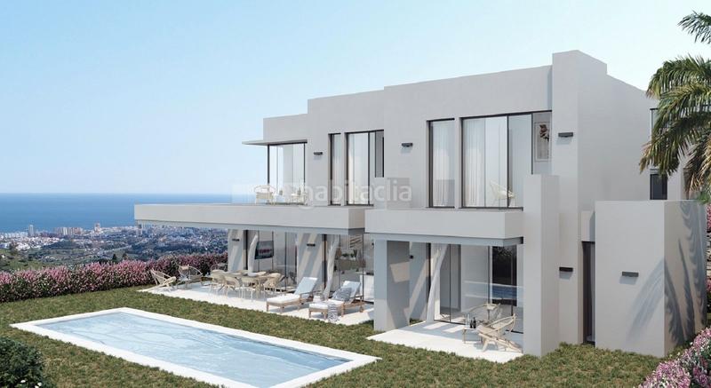 Foto dd8f35b6-19ed-4c28-a8a7-05952d9119df. Chalet estas impresionantes propiedades le ofrecen una combinación de mar, sol y montaña con un entorno excepcional. en Mijas
