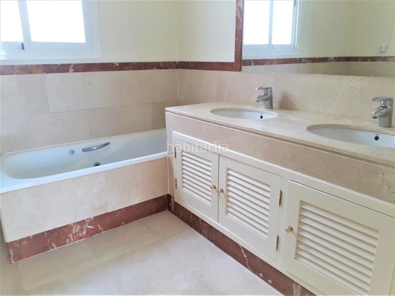 Foto 75b9dbf6-980d-43f1-9e0e-b083df38b9ba. Apartment in n/a in Guadalmina Alta Marbella