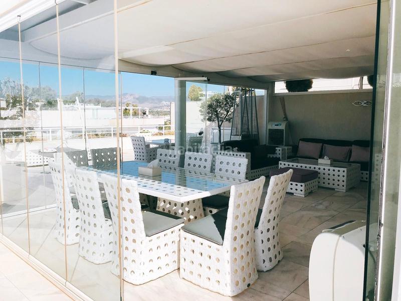 Foto d7f3be20-4ea5-46fc-b481-666ea48f1bf2. Affitto duplex con riscaldamento parcheggio piscina in Marbella