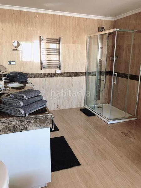 Foto 94bc685d-7610-45e8-a3d4-2d70682246f2. Alquiler dúplex ático con vistas al mar 100m de puerto banus en Marbella