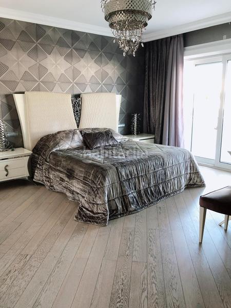 Foto 4276014f-2ef4-4b30-ac9a-459af4de4cb5. Lloguer dúplex amb calefacció aparcament piscina a Marbella