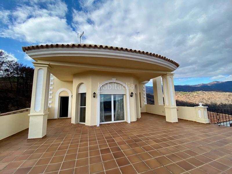 Foto 31589fc3-4695-4170-8de1-db63abbb7989. Location chalet dans n/a dans Centro Estepona