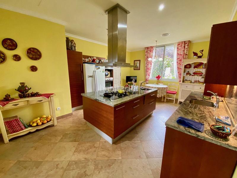 Foto cec5ff43-82ce-4740-9531-90c89ad3a8bd. Rent chalet in n/a in Centro Estepona