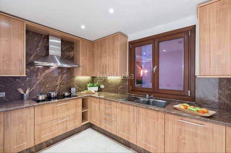 Foto 76cff409-08ba-42bc-a6b4-5b226ede1101. Rent apartment in calle las dunas 3 in Kempinski Estepona