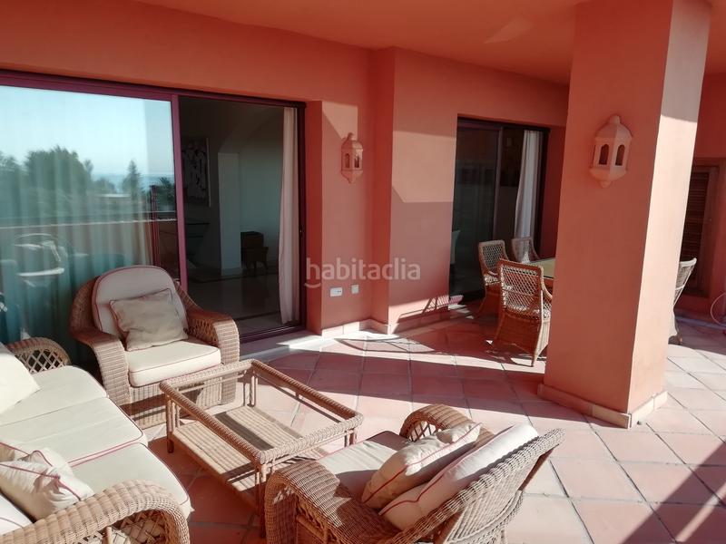 Foto 11bfaafe-0fde-47e7-a7d2-f1b615e27db6. Zweistöckige wohnung mit heizung parking pool in bahía de Marbella Marbella