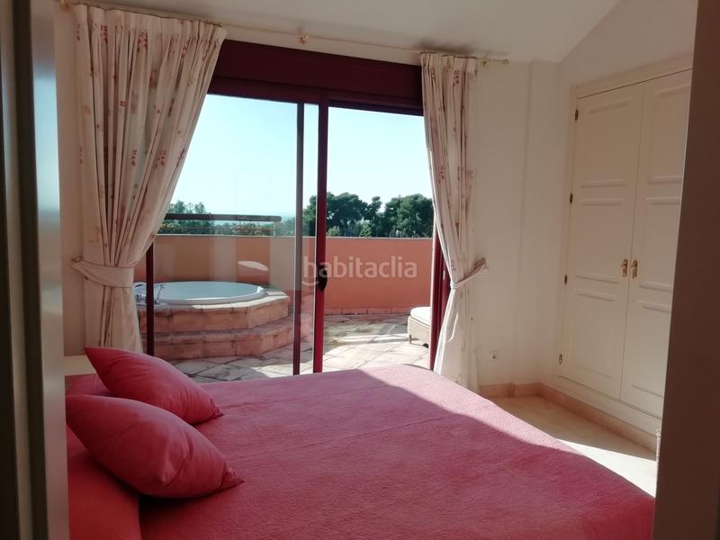 Foto 3093c036-45c7-49fa-81f1-2dd750ed1221. Zweistöckige wohnung mit heizung parking pool in bahía de Marbella Marbella