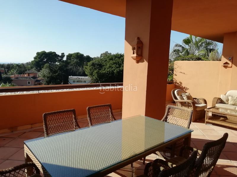 Foto 36761ff8-8cc4-4acb-b912-f7de96fd0c41. Zweistöckige wohnung mit heizung parking pool in bahía de Marbella Marbella