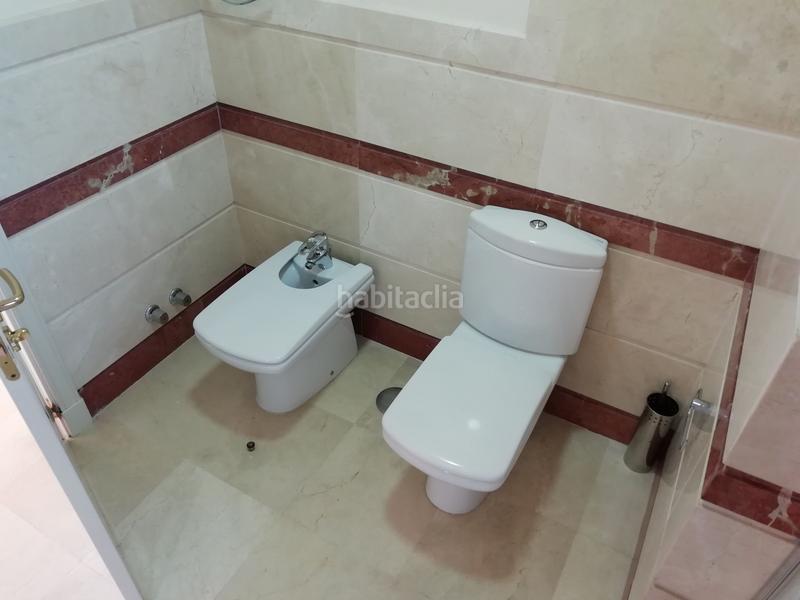 Foto 367bf393-f7fc-4178-85dd-eb32a89ac3ab. Zweistöckige wohnung mit heizung parking pool in bahía de Marbella Marbella