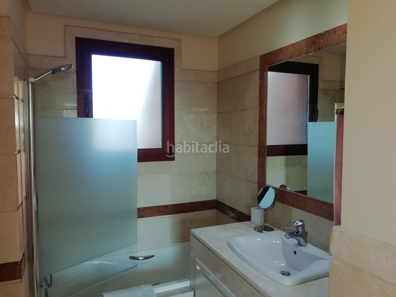 Foto a5223382-7b89-4d75-9935-c38de75a8c4a. Zweistöckige wohnung mit heizung parking pool in bahía de Marbella Marbella