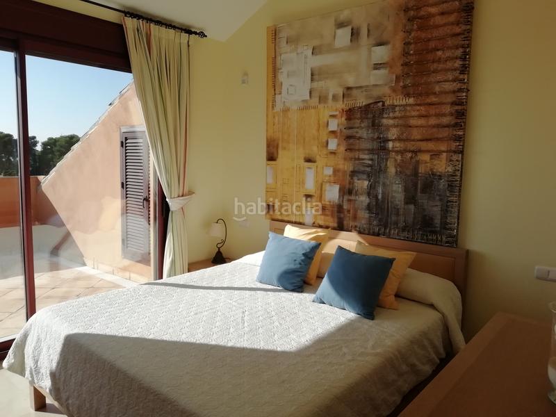 Foto b7c03975-15dc-4d8b-9a3d-cdd5a13ef3c0. Zweistöckige wohnung mit heizung parking pool in bahía de Marbella Marbella