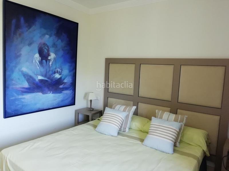 Foto c8013b39-0cc5-42bb-8a71-7d0ab3f2f310. Zweistöckige wohnung mit heizung parking pool in bahía de Marbella Marbella