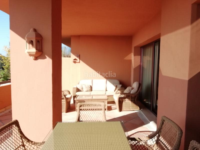 Foto cf986e2f-f6fe-4461-994f-e9a4f7743e0e. Zweistöckige wohnung mit heizung parking pool in bahía de Marbella Marbella