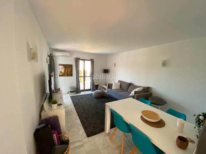 Foto ed335a05-a7c3-40d8-9a82-f89ecc0a0612. Miete appartement mit heizung pool in Casasola Estepona