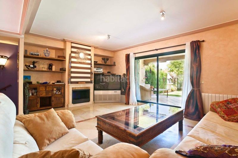 Foto 9d449ae0-46e1-4b6f-9600-45beae1761e5. Miete chalet mit heizung parking pool in Puerto Banús Marbella