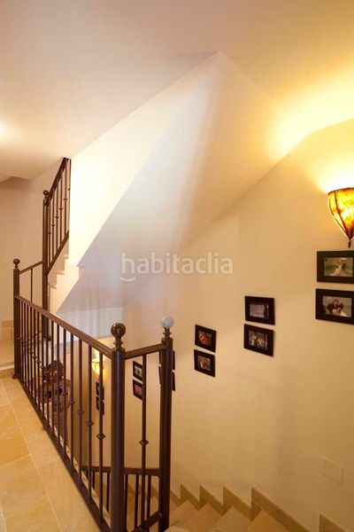 Foto d87432ea-383d-49f5-868a-a96f1e32b53d. Miete chalet mit heizung parking pool in Puerto Banús Marbella
