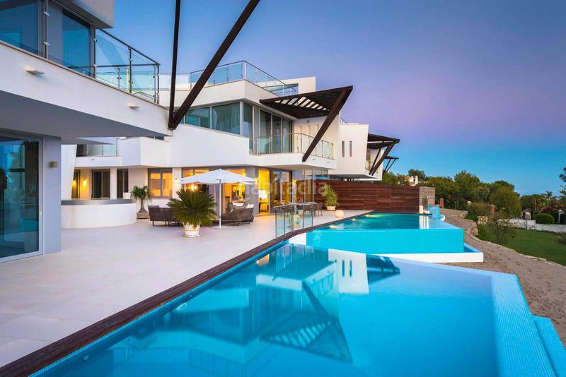 Foto aaf6f588-7720-44ce-999f-435f8d406ce6. Casa a n/a a Sierra Blanca Marbella