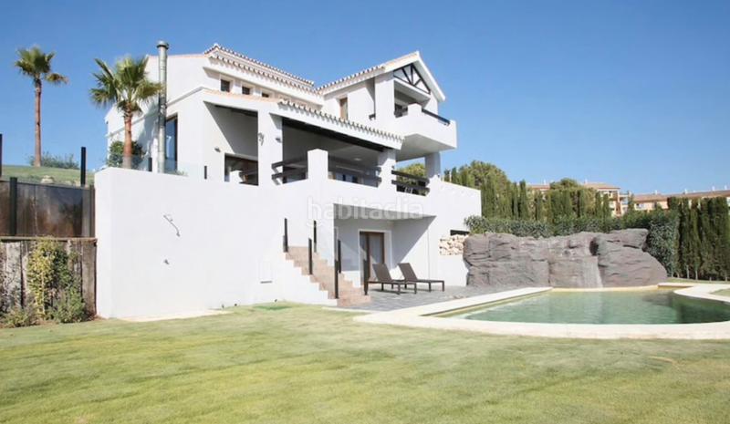 Foto 15c12283-cf84-4a35-8fde-0105a224d18a. Chalet fantástica villa en new golden mile en La Concha - Resina Golf Estepona