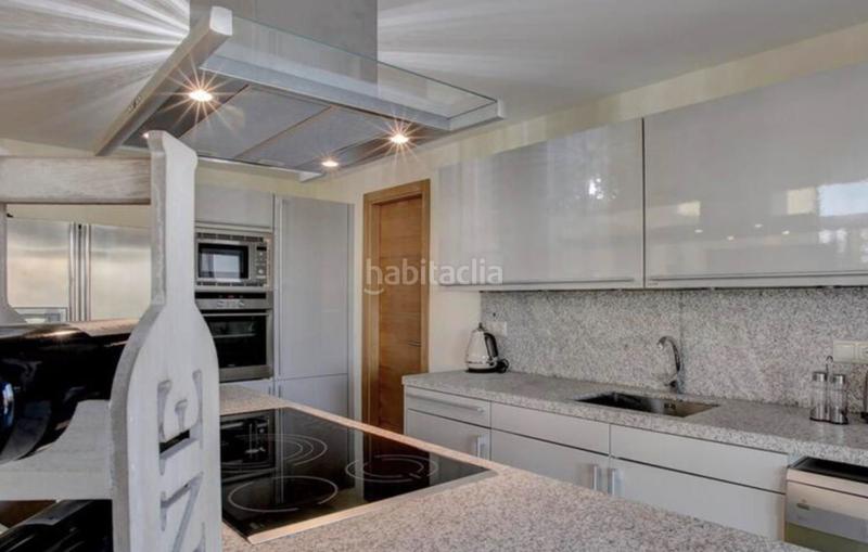 Foto c169d923-c275-4375-b5c6-881553f84f89. Chalet fantástica villa en new golden mile en La Concha - Resina Golf Estepona