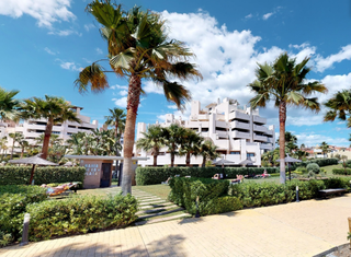 Lloguer Apartament a Calle del mare nostrum 42. Apartamento en bahia de la plata estepona, en venta y alquiler.