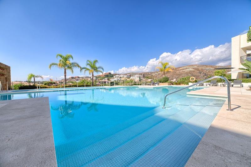 Foto 28c4c175-f21a-4b4d-9cd3-d72c8f3c5e48. Miete appartement mit heizung parking pool in Montemayor - Marbella Club Benahavís
