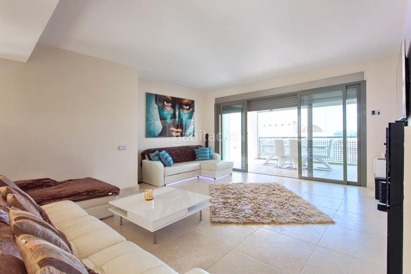 Foto 3904bc6a-ebde-47f1-839c-cd2b66324f12. Rent apartment with heating parking pool in Montemayor - Marbella Club Benahavís