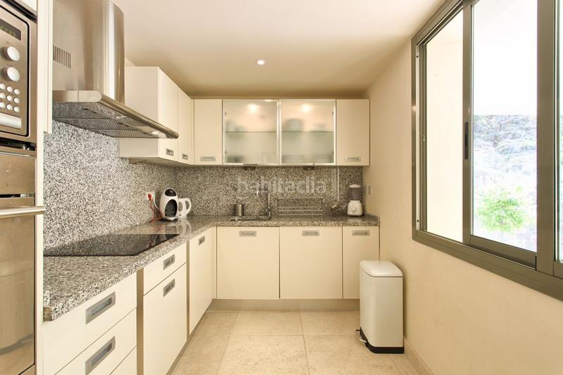 Foto 7e5c3d05-0bd6-4083-82de-367cc0e136ec. Rent apartment with heating parking pool in Montemayor - Marbella Club Benahavís