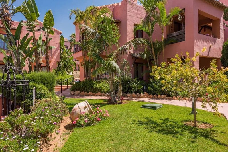 Foto 982f4ef4-ed2e-4fda-8801-35696273a801. Apartamento en Romana Playa Marbella