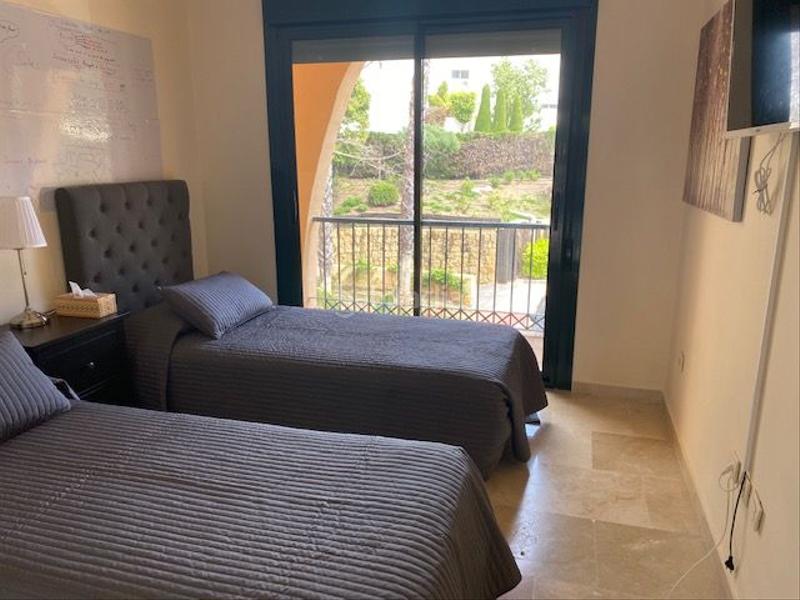 Foto b08e7791-a48f-48dc-bdda-50879ea1cef8. Lloguer apartament a calle del priorato 10 a Nueva Atalaya Estepona