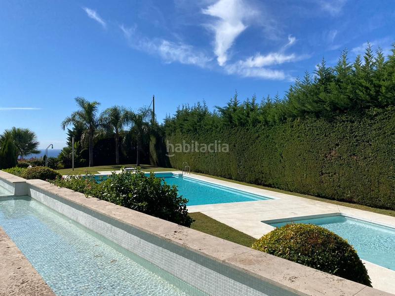 Foto 28598b24-37e4-4207-ad20-b57c7f38d803. Alquiler casa adosada en calle torre bermeja 6 moderno adosado en alquiler en benahavis en Benahavís