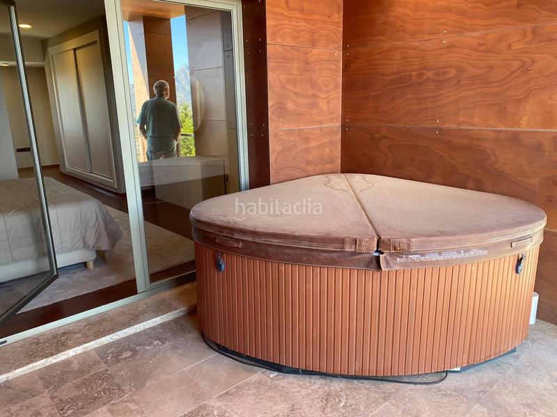 Foto a9245816-c0de-4bfc-8b69-76747976a9fd. Alquiler casa adosada en calle torre bermeja 6 moderno adosado en alquiler en benahavis en Benahavís