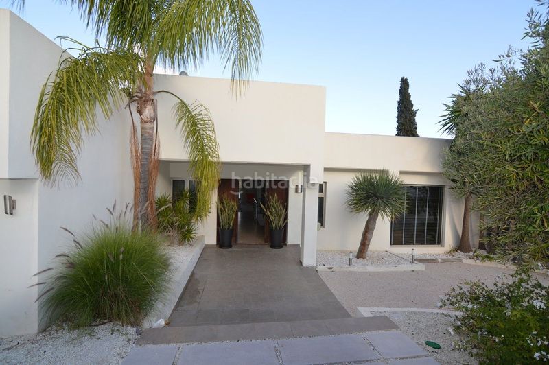 Foto 62d1b62b-bd52-43be-8f2c-619dcb73a292. Affitto casa con riscaldamento parcheggio piscina in Marbella