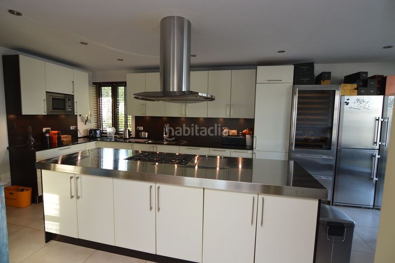 Foto be98f69d-b71e-46fe-ad60-56f0a5bdf1cf. Affitto casa con riscaldamento parcheggio piscina in Marbella