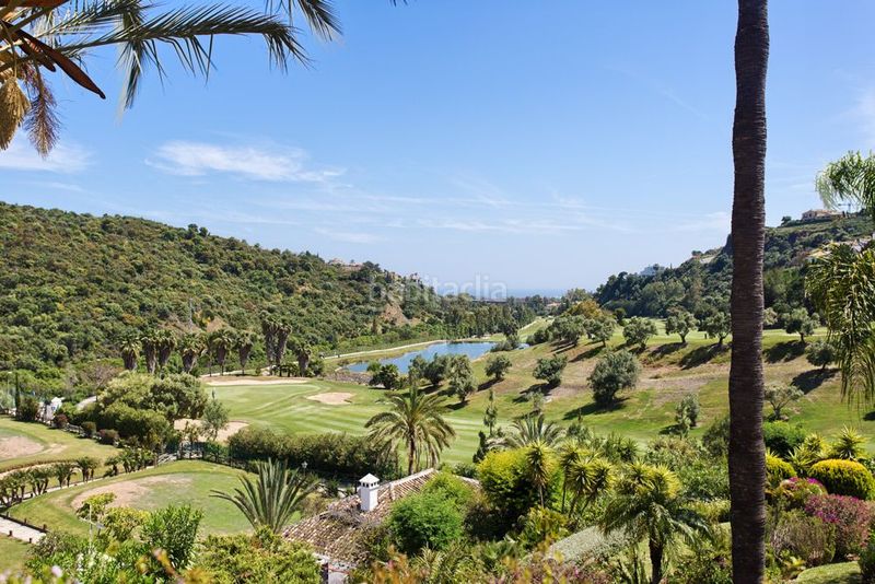 Foto 22145-img866-201533881. Dúplex en lomas de la quinta spacious duplex penthouse. south facing with views to la quinta golf, the sea and the mountains. close to all amenities. ready to move in. en Benahavís