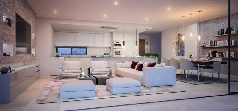 Foto 73247e48-f87b-449e-b31e-0b6df8666e86. Rent chalet in carretera a-7s 2 in Cabopino - Artola Marbella